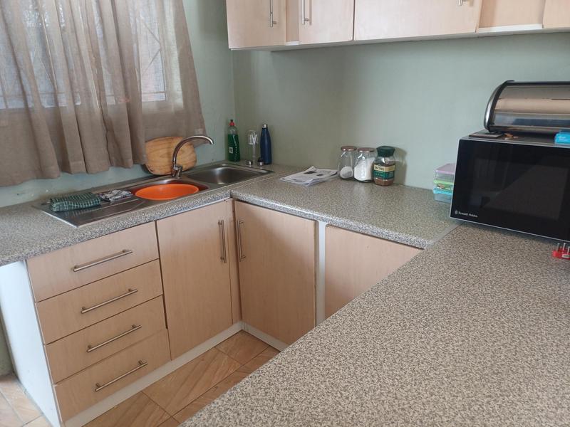 2 Bedroom Property for Sale in Ravensmead Western Cape